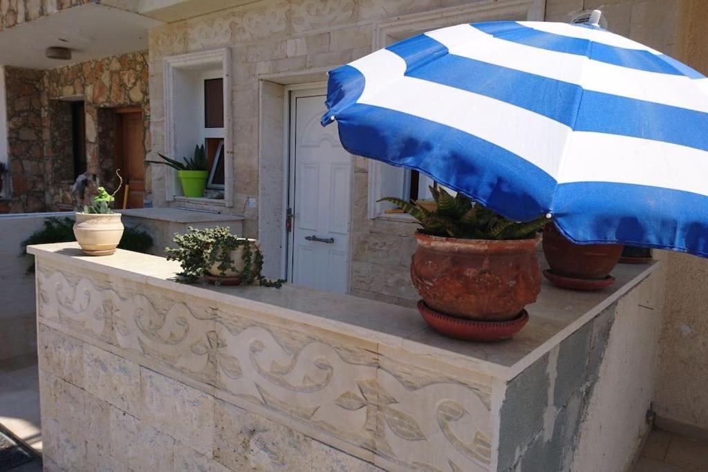 Isabella Court Townhouse Near Venus Beach And Lidl Paphos Buitenkant foto