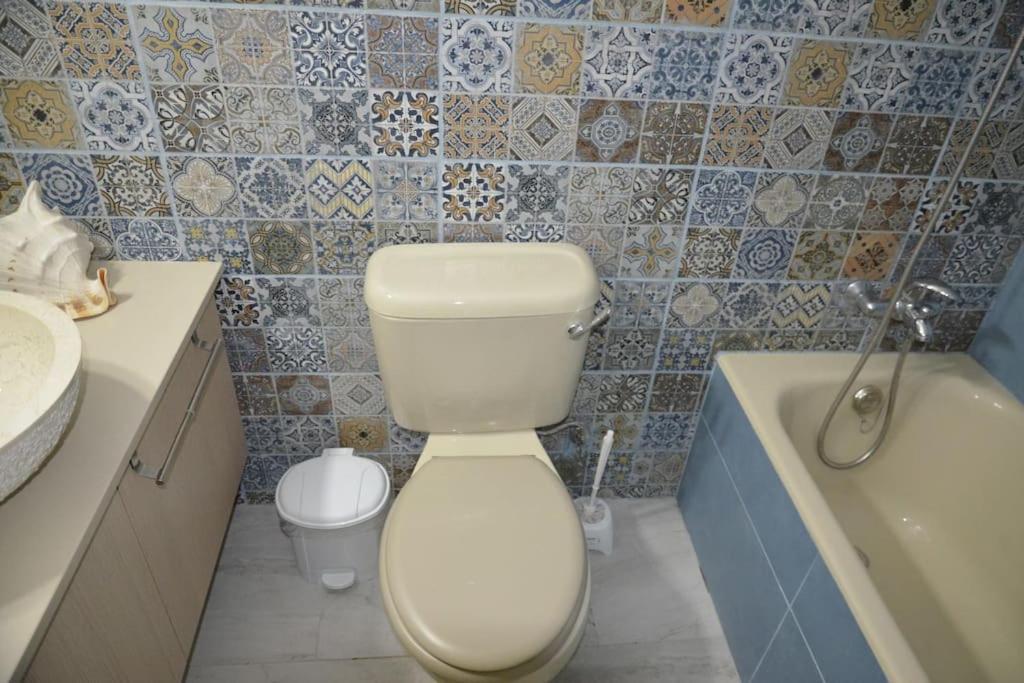 Isabella Court Townhouse Near Venus Beach And Lidl Paphos Buitenkant foto